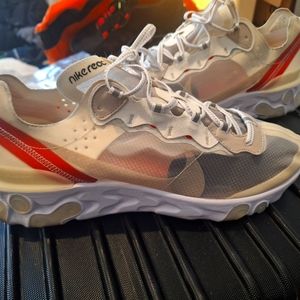 NWOT Nike React Element 87 "light bone"